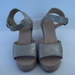 Andrew Marc Shoes: Size 9